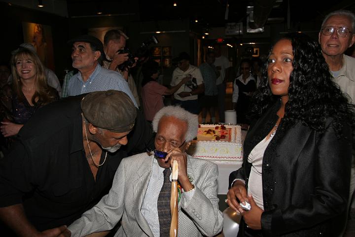 20070425_HueyLong_is_103 050 